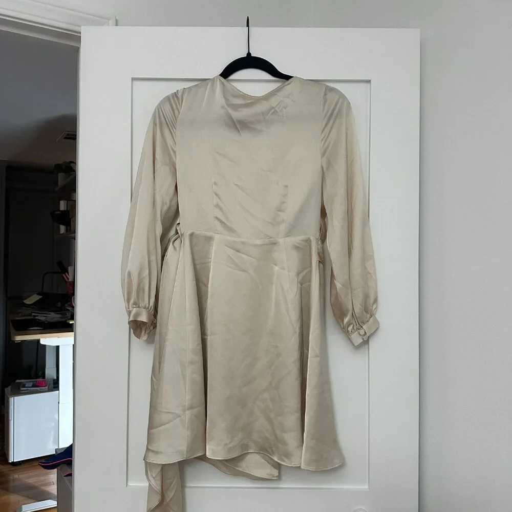 Fame and Partners Midi Long Sleeve Dress Wrap Buttons - Picture 3 of 4